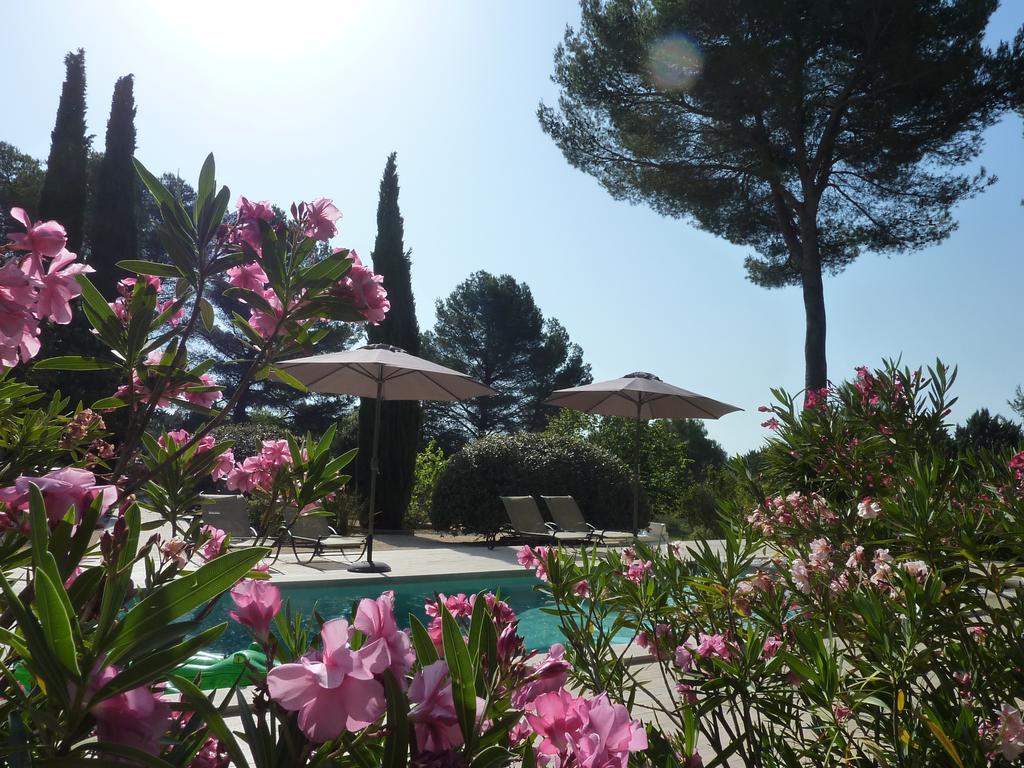 Les Mazets Du Luberon Bed & Breakfast Puget Dış mekan fotoğraf