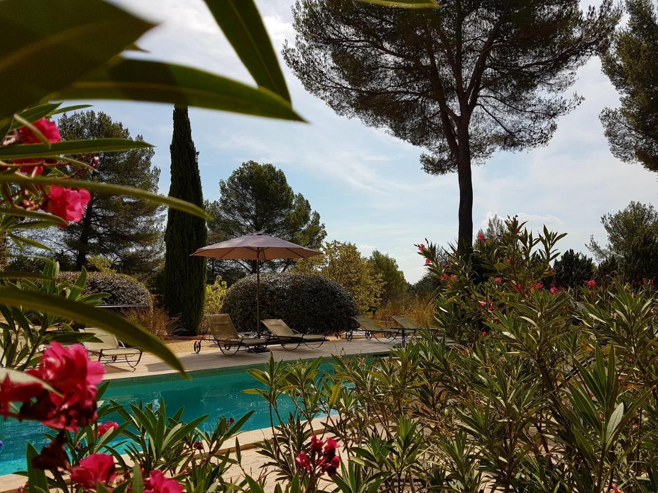 Les Mazets Du Luberon Bed & Breakfast Puget Dış mekan fotoğraf